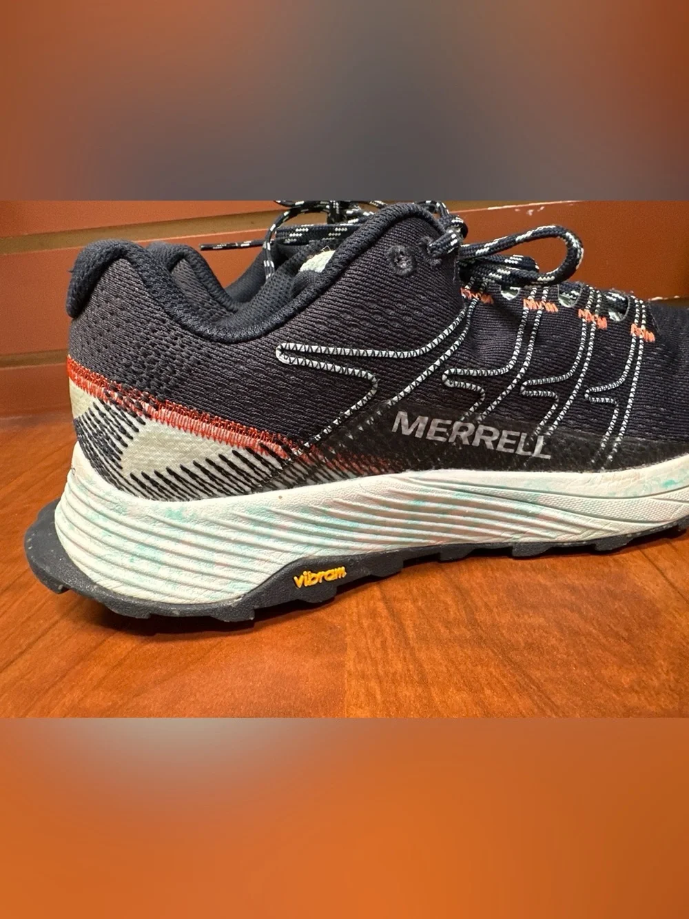 Merrell Women’s Moab Flight Trail Running Hiking Shoes Size 8 Vibram Sole